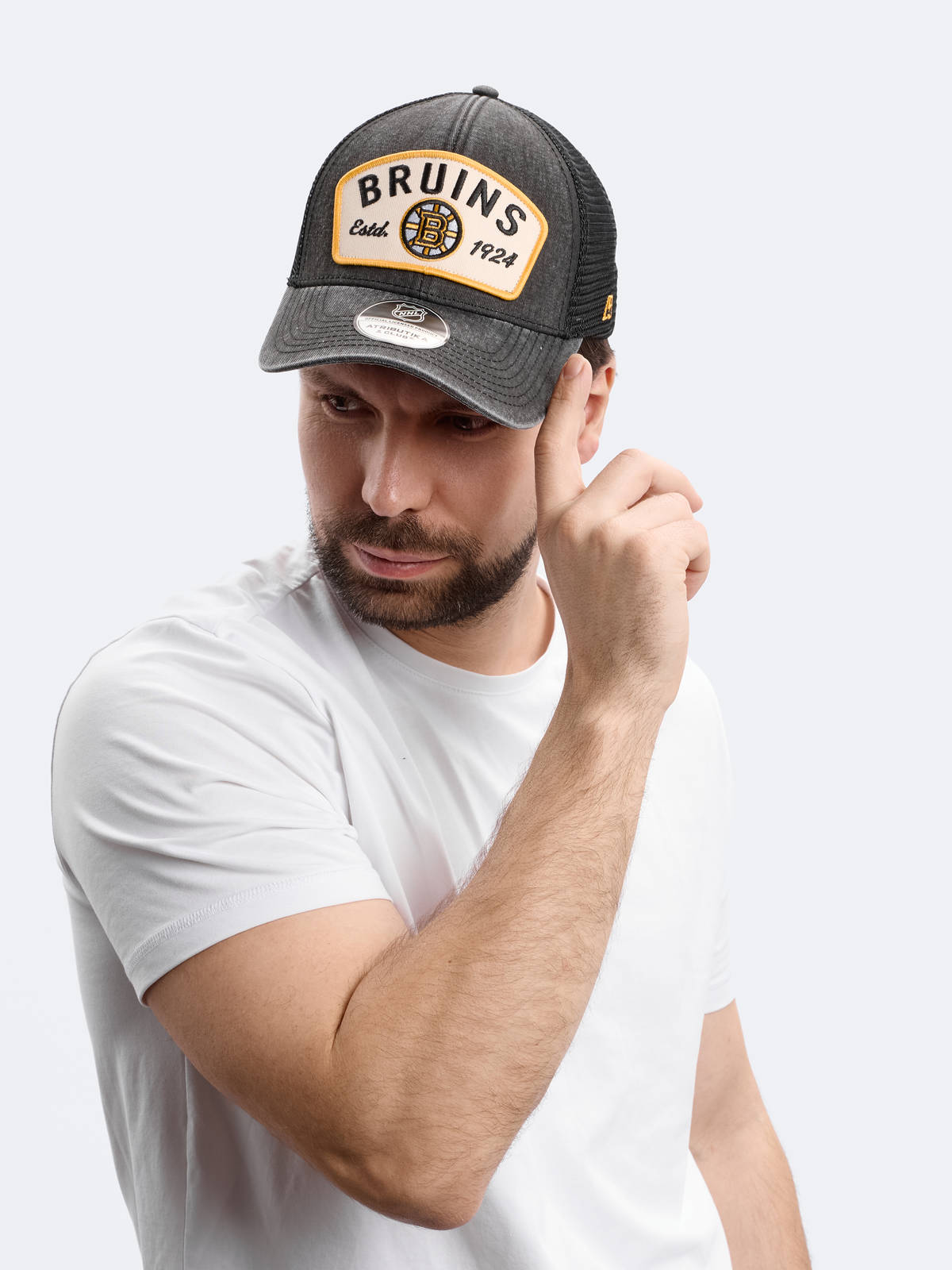 Бейсболка NHL Boston Bruins с сеткой