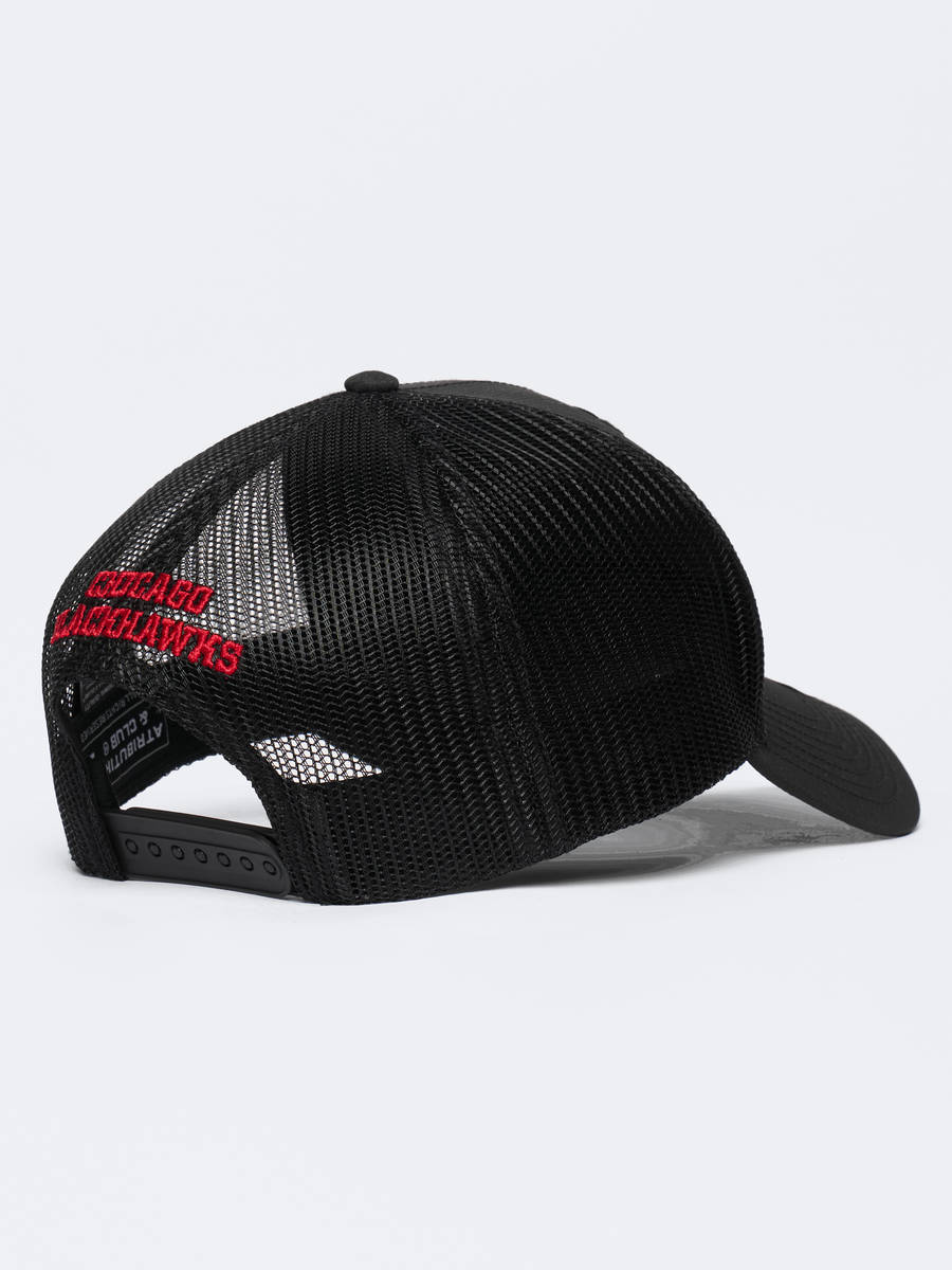 Бейсболка NHL Chicago Blackhawks с сеткой