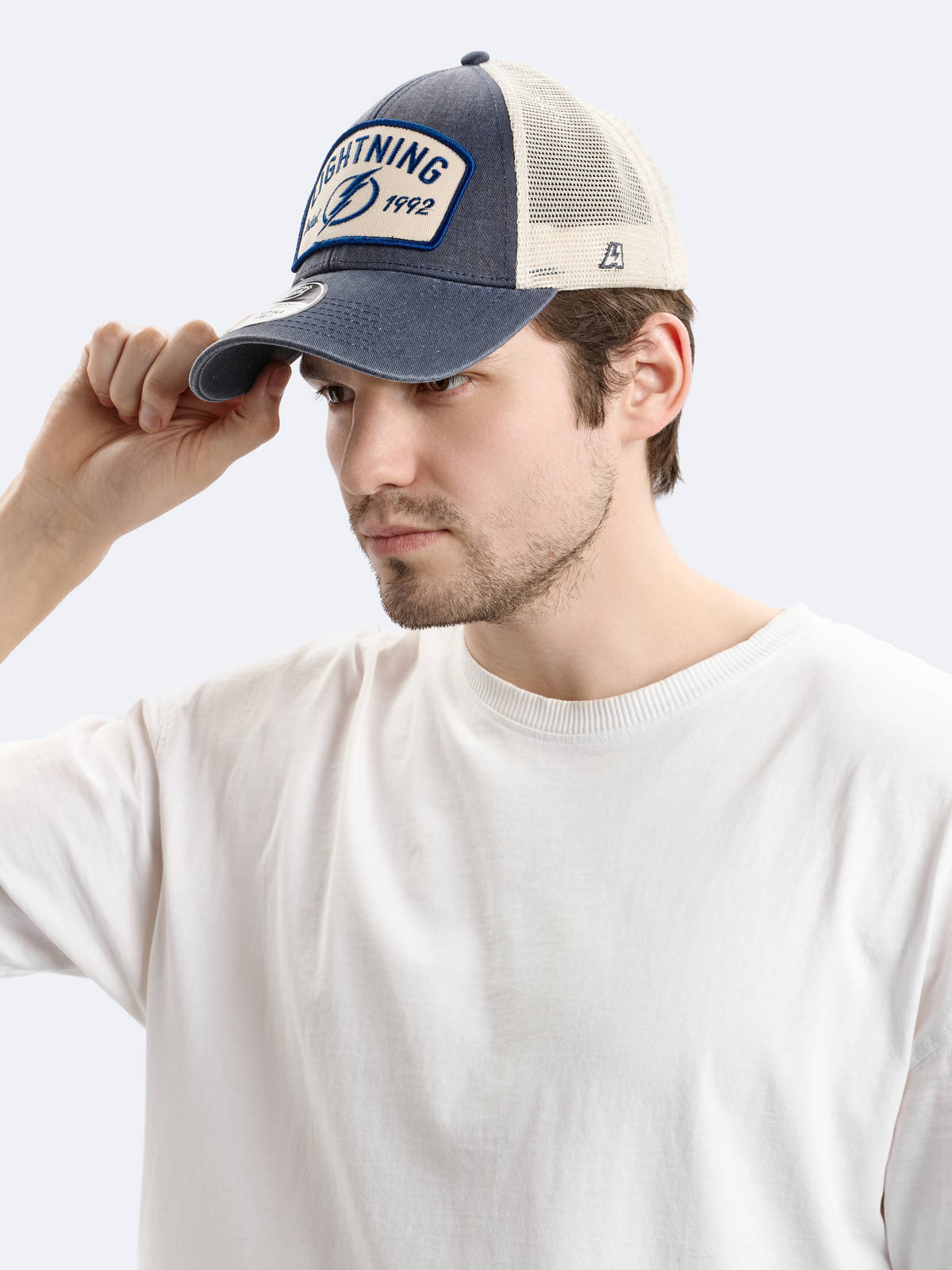 Бейсболка NHL Tampa Bay Lightning с сеткой