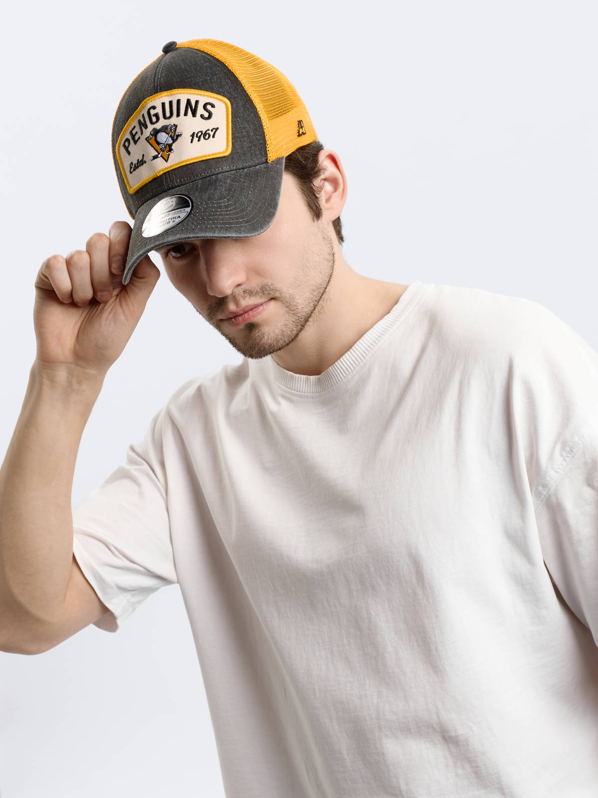 Бейсболка NHL Pittsburgh Penguins с сеткой