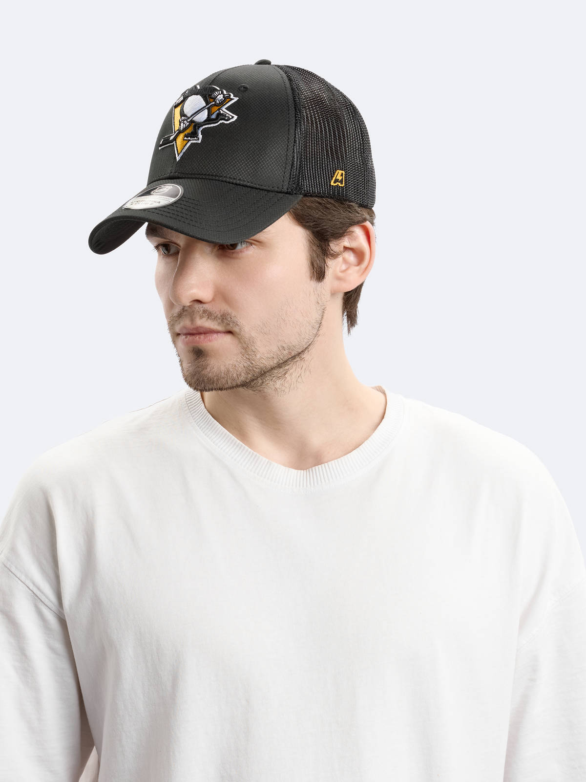 Бейсболка NHL Pittsburgh Penguins с сеткой