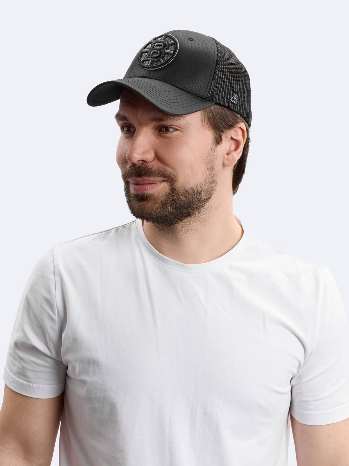 Бейсболка NHL Boston Bruins с сеткой