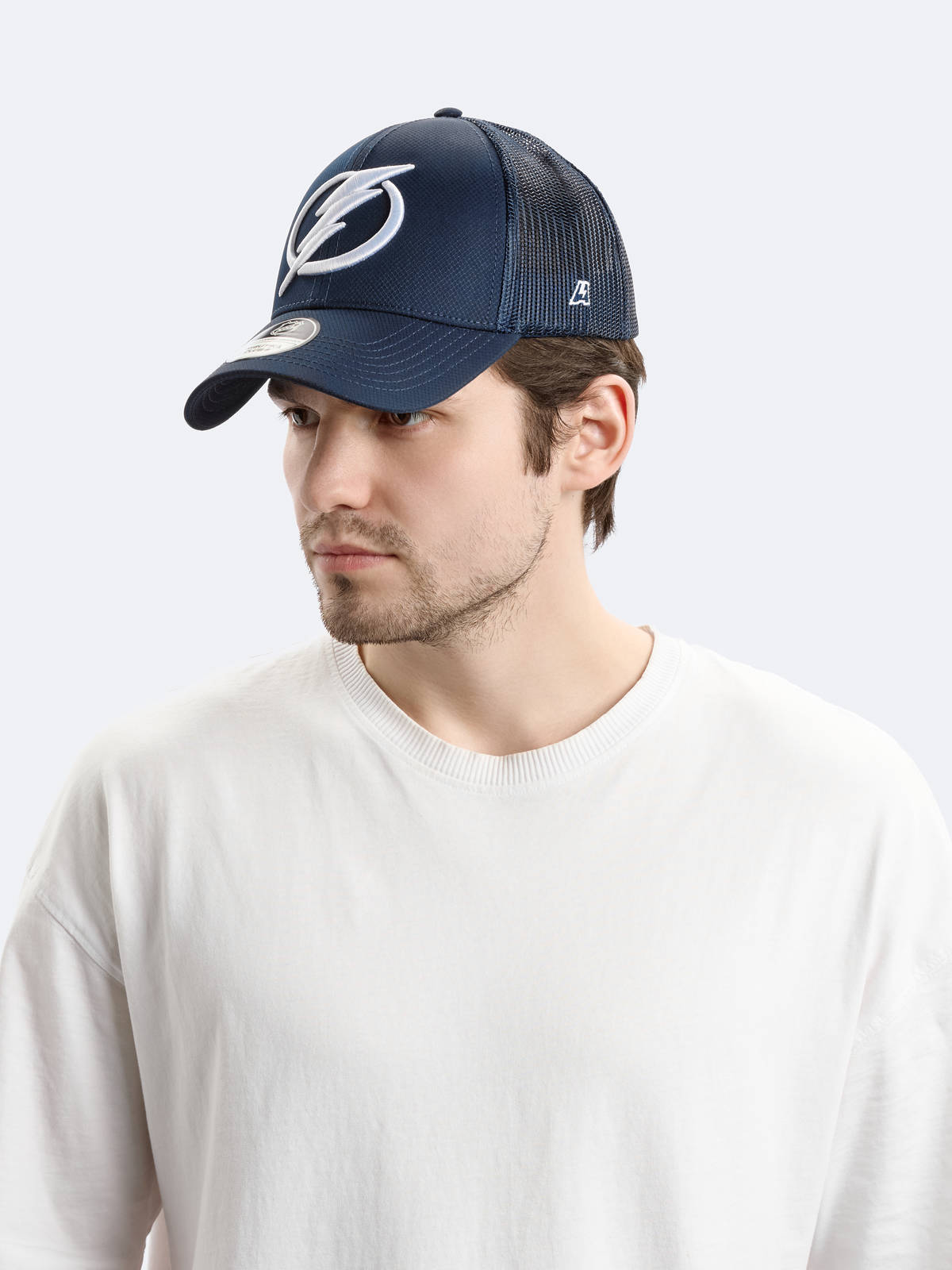 Бейсболка NHL Tampa Bay Lightning с сеткой