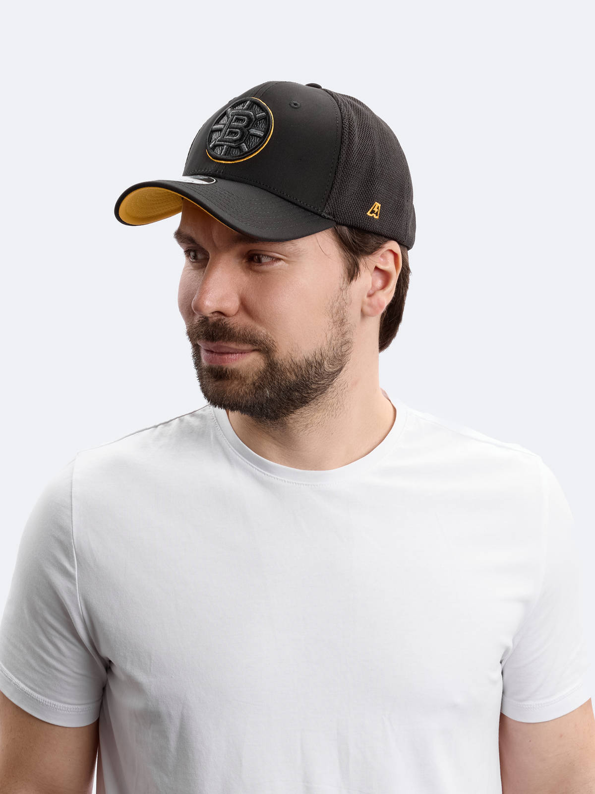 Бейсболка NHL Boston Bruins