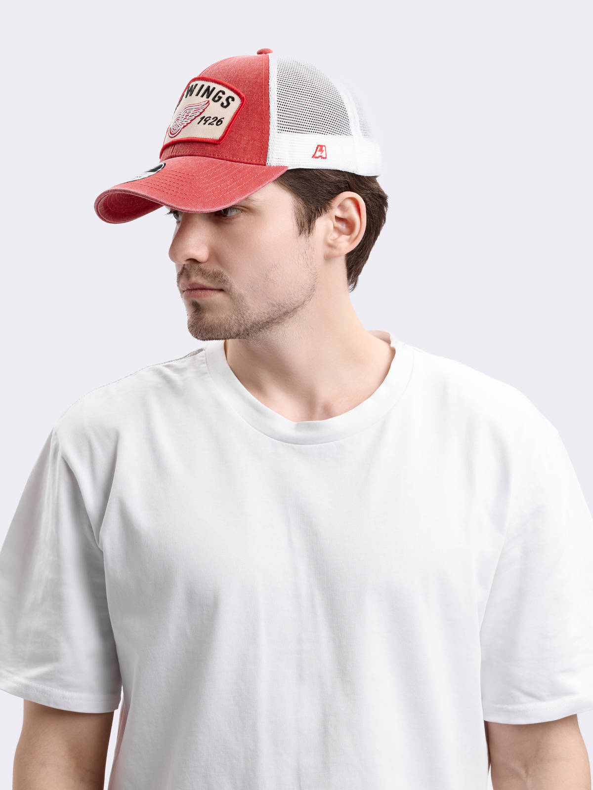 Бейсболка NHL Detroit Red Wings с сеткой