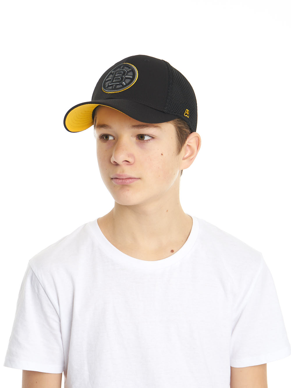 Бейсболка NHL Boston Bruins (размер S)