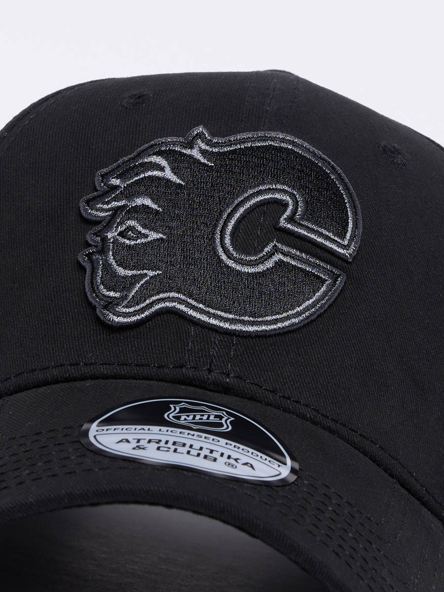Бейсболка NHL Calgary Flames хлопковая