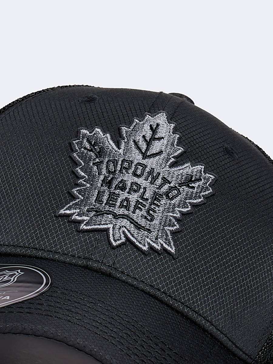 Бейсболка NHL Toronto Maple Leafs с сеткой
